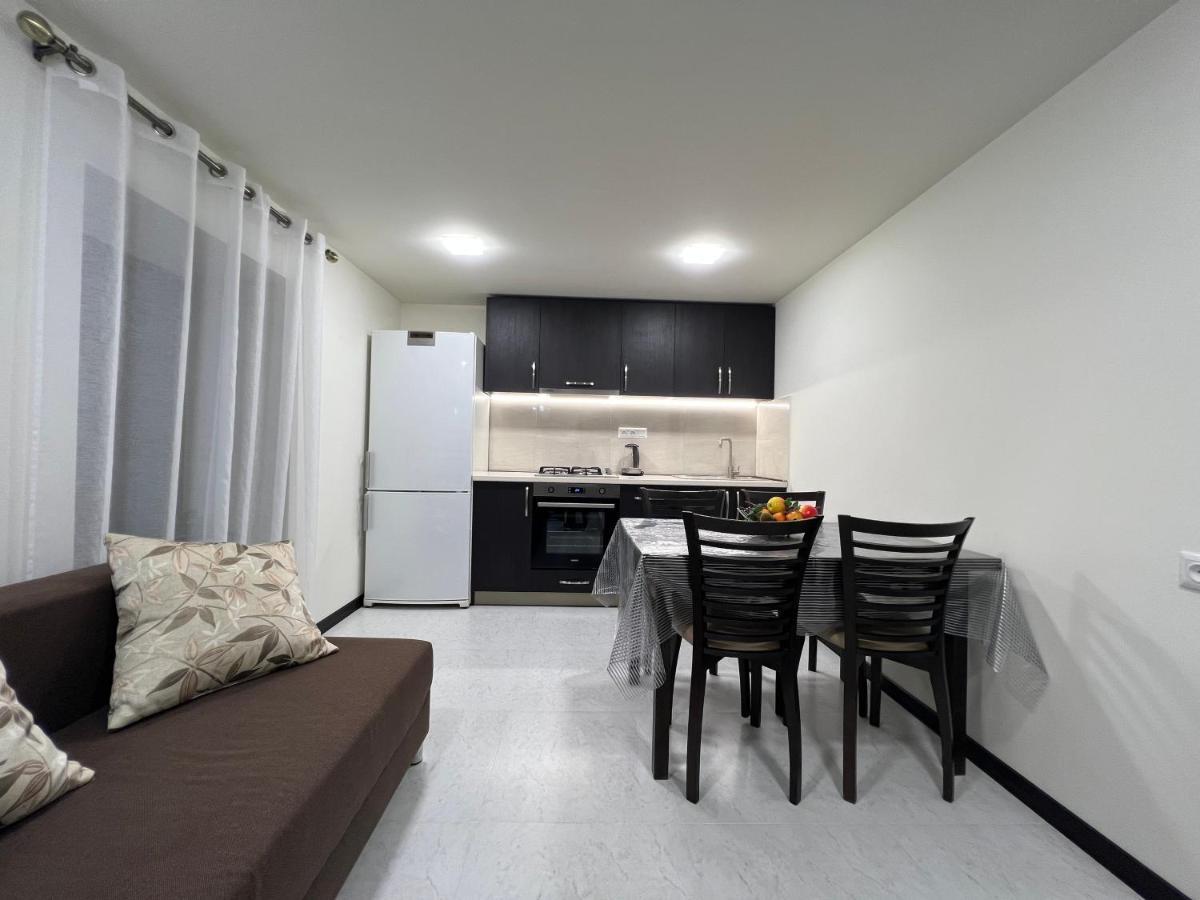 Ferienwohnung Cosy flat Erivan Exterior foto